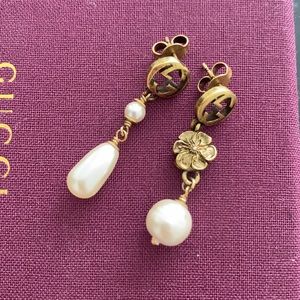 Gucci Interlocking G flower Pearl earrings | NEW WITH TAGS!